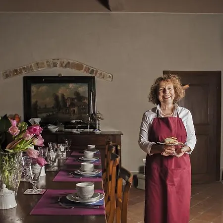 Bed & Breakfast Palazzo Malaspina San Donato in Poggio