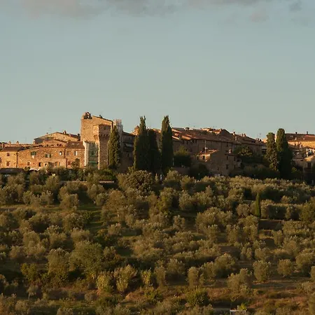 Palazzo Malaspina 3* San Donato in Poggio