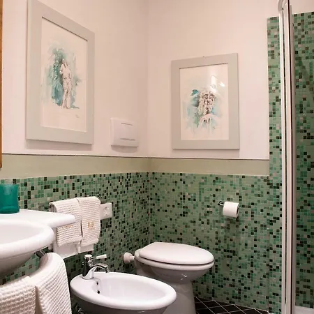 Palazzo Malaspina Bed & Breakfast 3*